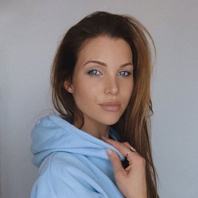 Helen De Muro
